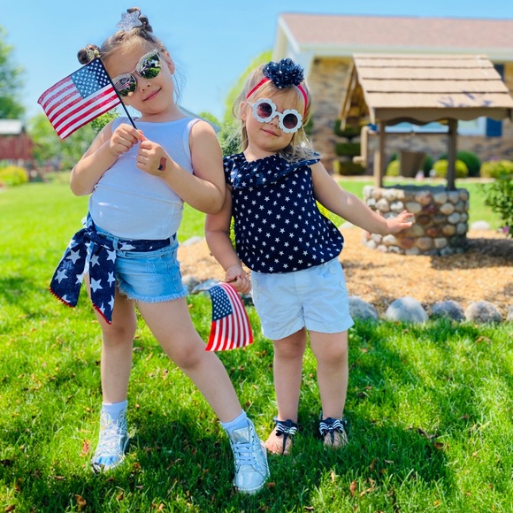 Meet your Posher, Stephanie - Picture 7 of 7